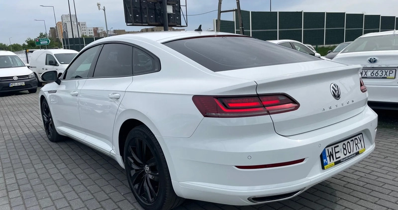 Volkswagen Arteon cena 84900 przebieg: 167000, rok produkcji 2017 z Mikołajki małe 232